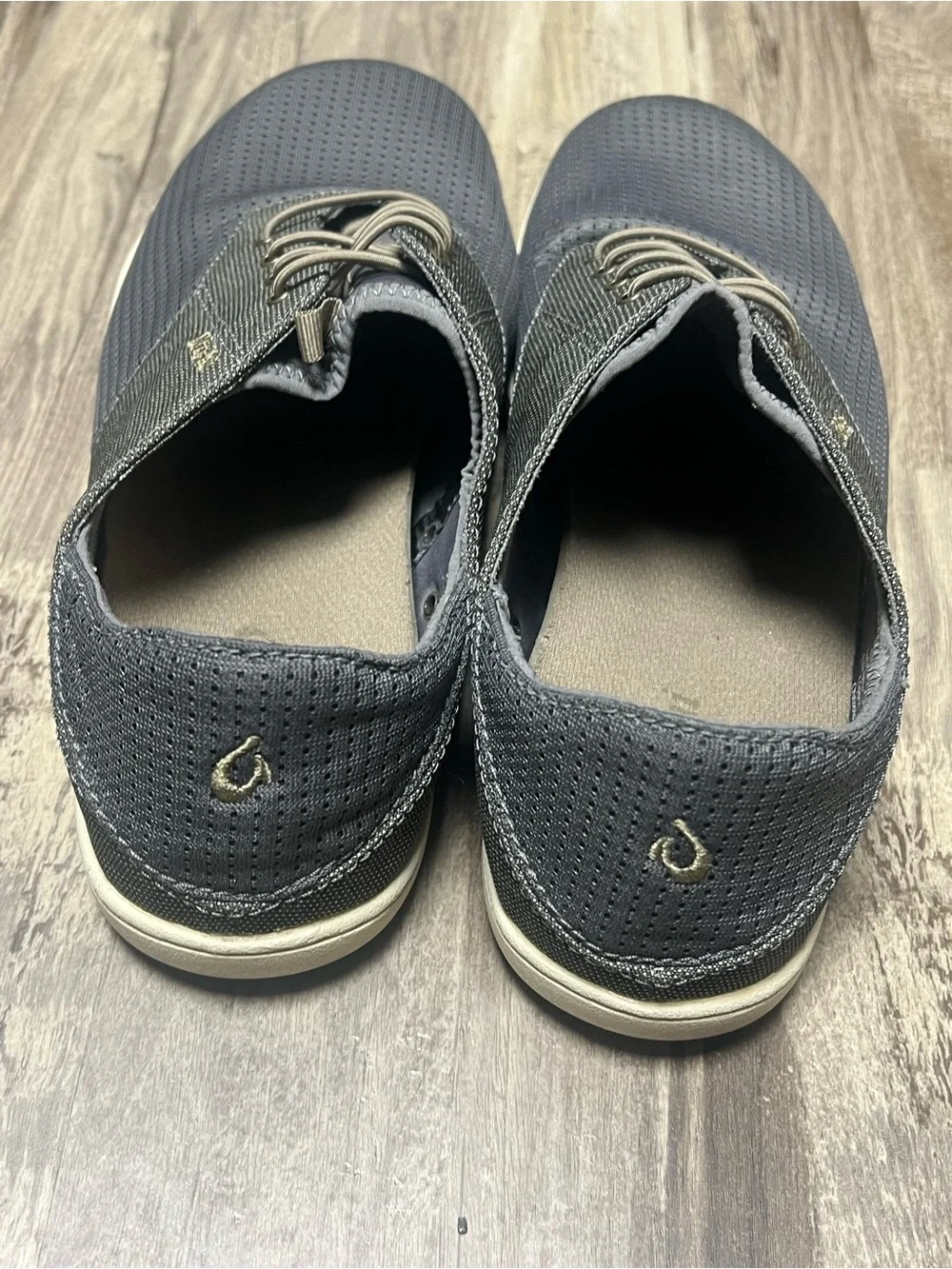 OluKai Men's Nohea Moku Slip On Shoes Charcoal Clay Grey Size 9.5